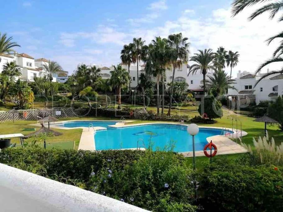Front Mer - Sublime Appartement Moderne Et Confortable Εστεπόνα Εξωτερικό φωτογραφία
