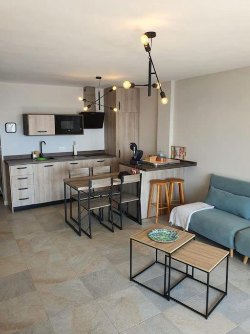Front Mer - Sublime Appartement Moderne Et Confortable Εστεπόνα Εξωτερικό φωτογραφία