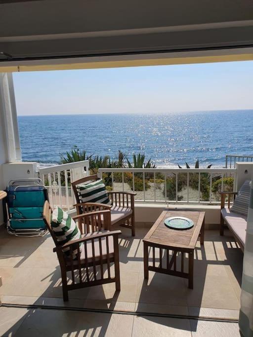 Front Mer - Sublime Appartement Moderne Et Confortable Εστεπόνα Εξωτερικό φωτογραφία